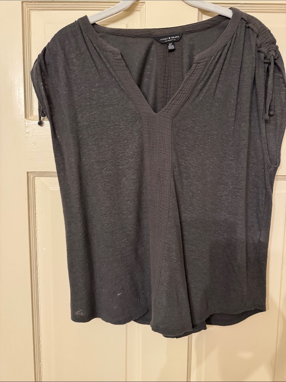 Lucky Brand Gray V-Neck Sleeveless Ruched Shoulder Tank